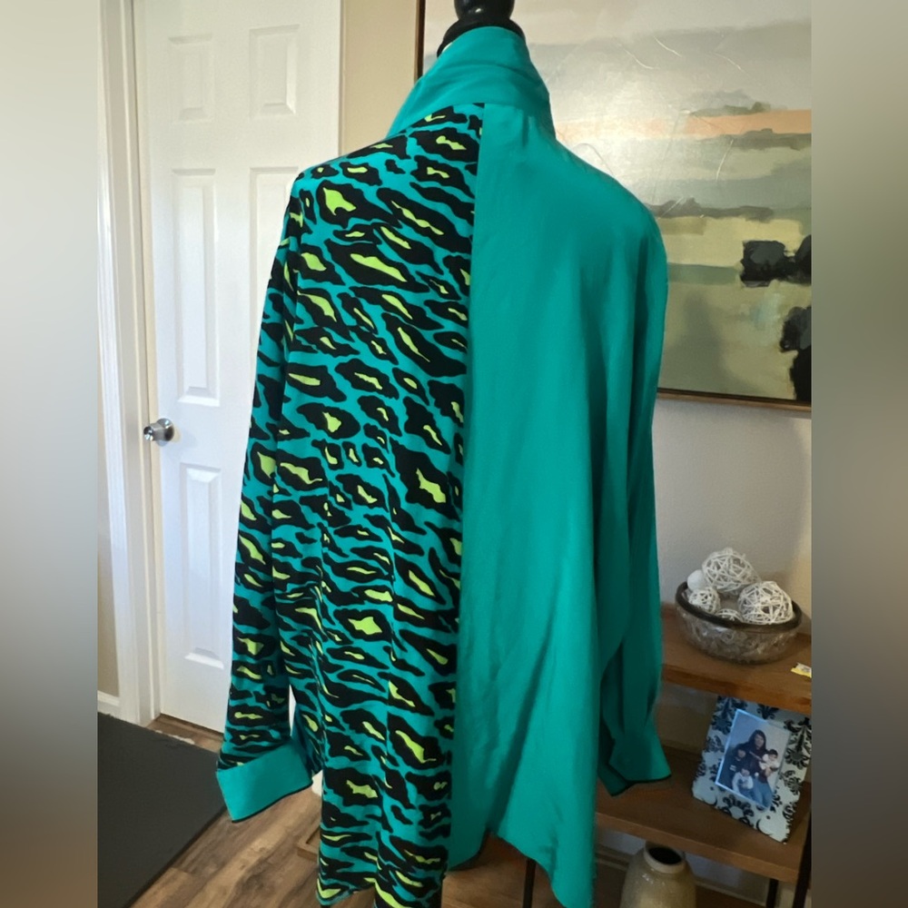 Bob Mackie Wearable Art Silk Blouse Top 2X Teal Animal Colorblock Statement - Picture 6 of 9